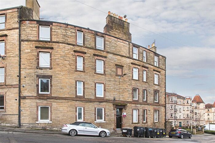 1 Bedroom Flat To Rent In Stewart Terrace, Gorgie, Edinburgh, EH11