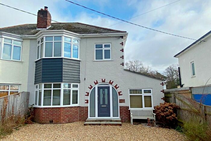 4 Bedroom Semi-Detached House To Rent In Wimborne, BH21