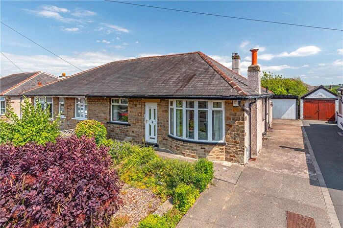 2 Bedroom Bungalow For Sale In Glenholm Road, Baildon, West Yorkshire, BD17