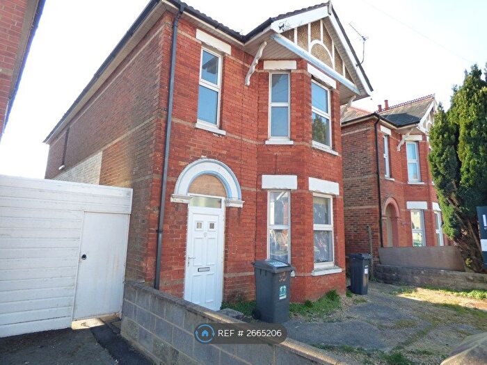 7 Bedroom Detached House To Rent In Nortoft Road, Bournemouth, BH8