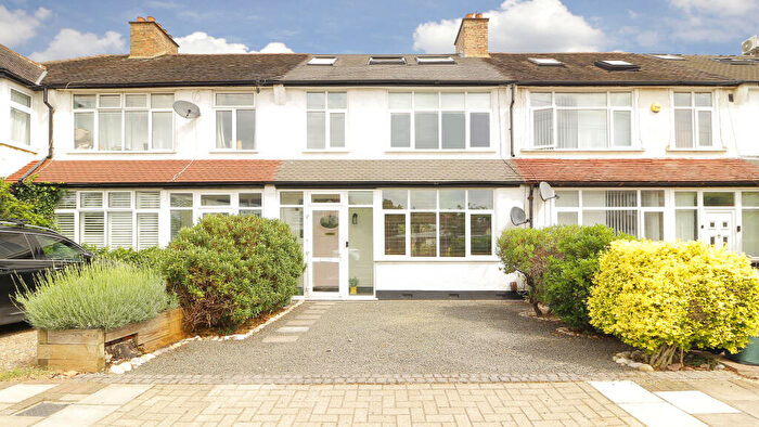4 Bedroom Terraced House For Sale In Lloyds Way, Beckenham, Bromley, BR3