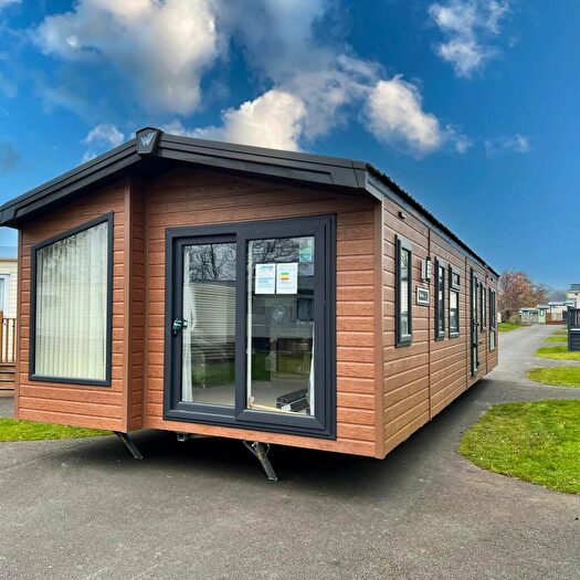 2 Bedroom Caravan For Sale In Bellingham, Hexham, NE48