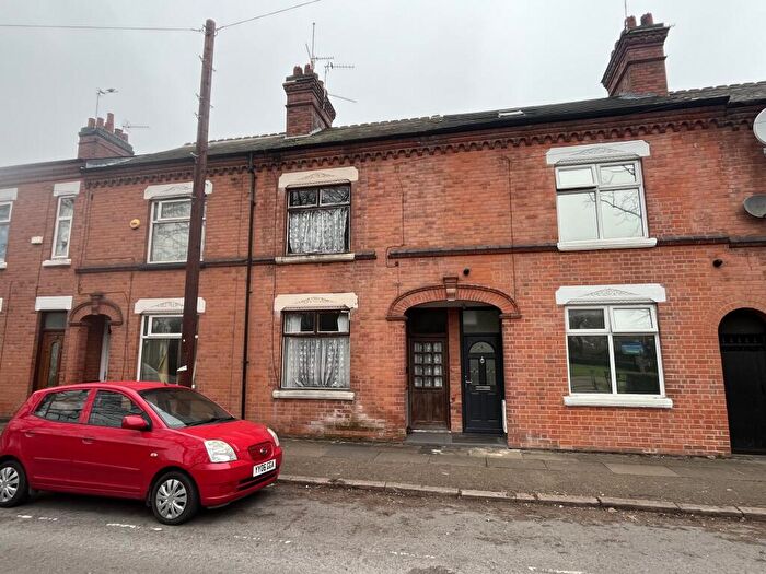 2 Bedroom Terraced House For Sale In Thirlmere Street, Leicester, LE2