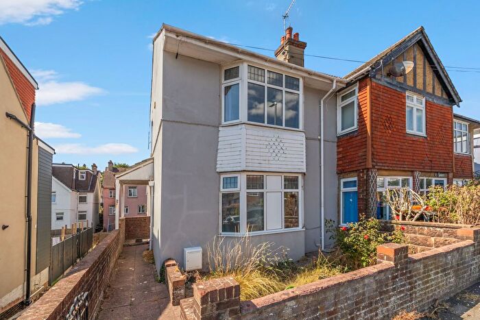5 Bedroom Semi-Detached House For Sale In Roedale Road, Brighton, BN1