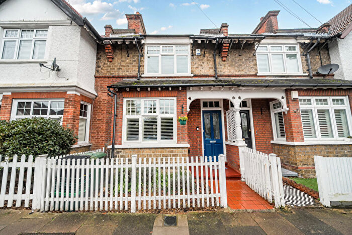 3 Bedroom Terraced House For Sale In Plaistow Grove, Bromley, BR1