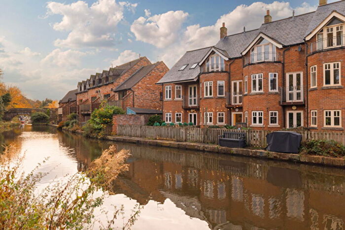 3 Bedroom Terraced House For Sale In Rose Wharf, Macclesfield, SK11