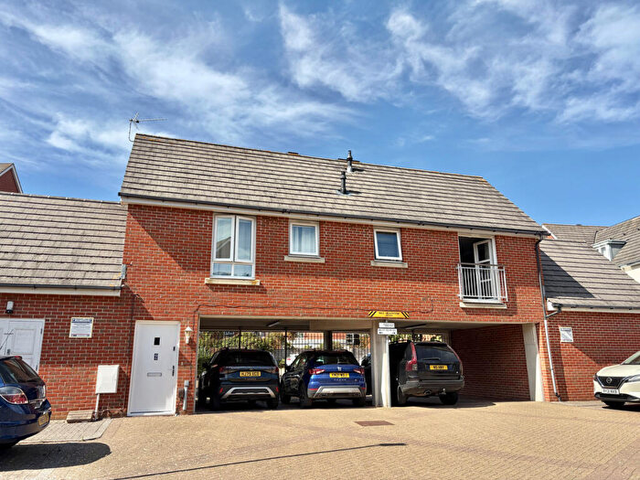 1 Bedroom Terraced House For Sale In Phippard Way, Poole, BH15