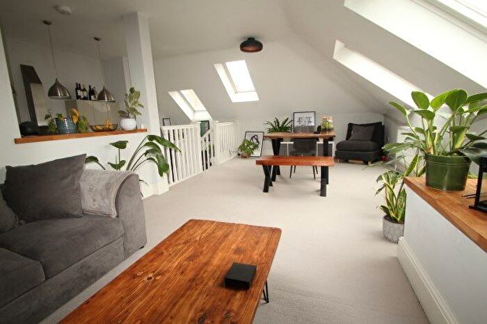 2 Bedroom Flat To Rent In Gloucester Road, Bristol, BS7