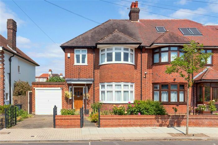 3 Bedroom Semi-Detached House To Rent In Sispara Gardens, London, SW18