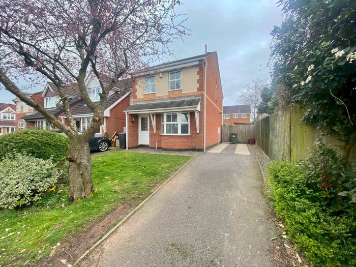 3 Bedroom Semi-Detached House To Rent In Denstone Close, Ashby-De-La-Zouch, LE65