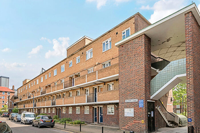 3 Bedroom Apartment For Sale In Opal Street, London, SE11