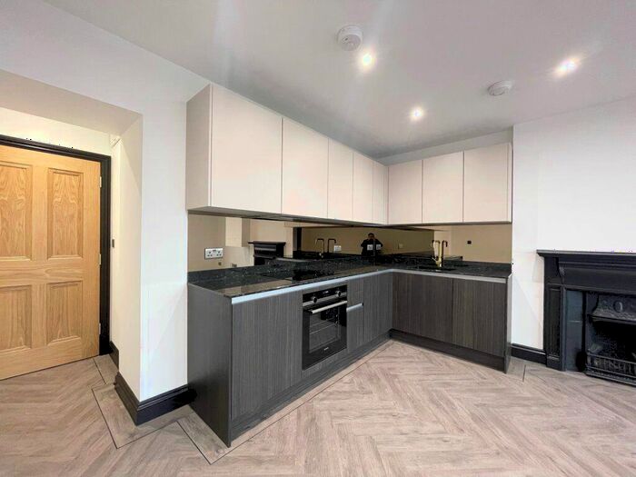 2 Bedroom Flat To Rent In Dyke Road -, P19