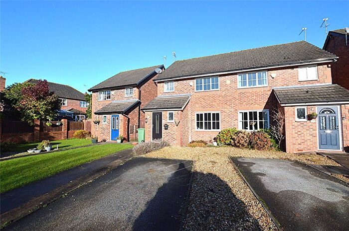 3 Bedroom Semi-Detached House For Sale In Thistle Close, Pickmere, Knutsford, Cheshire, WA16