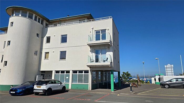 2 Bedroom Flat For Sale In Newry Beach, Holyhead, Isle Of Anglesey, LL65