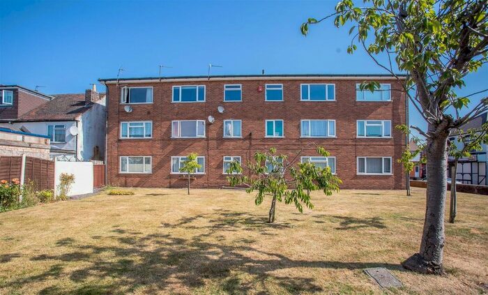 1 Bedroom Flat To Rent In Spring Road, Shelfield, Walsall, WS4