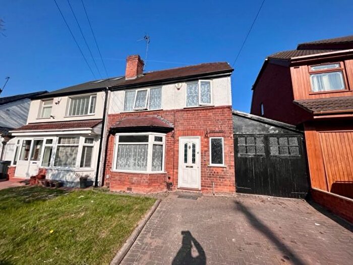 3 Bedroom Property To Rent In Runnymede Road, Sparkhill, Birmingham, B11