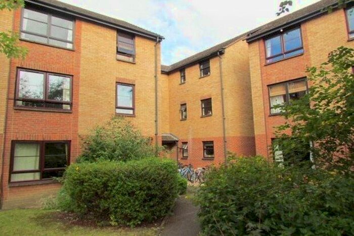 2 Bedroom Flat To Rent In William Smith Close, Cambridge, CB1