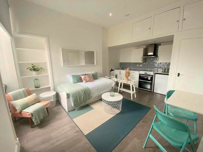 Studio To Rent In Caledonian Road, Wishaw, North Lanarkshire, ML2