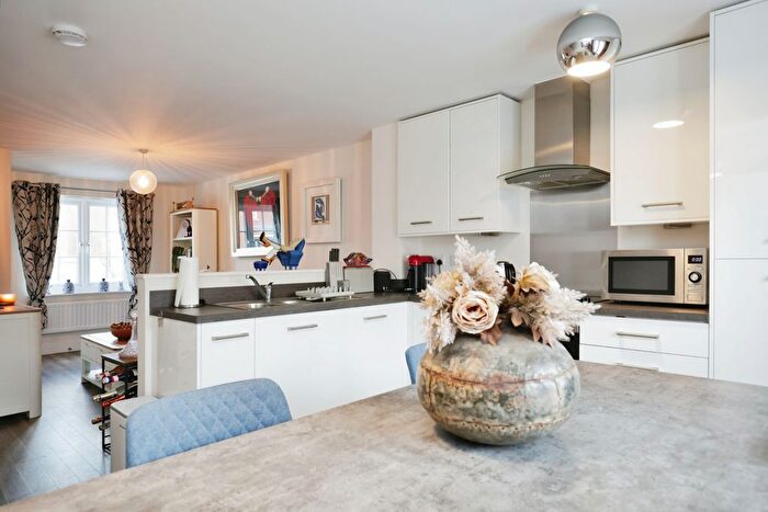 2 Bedroom Terraced House For Sale In Willow Way, Stratford-Upon-Avon, Warwickshire, CV37