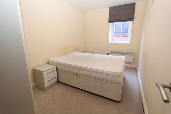 2 Bedroom Flat To Rent In Brunswick Court, Leeds, LS2
