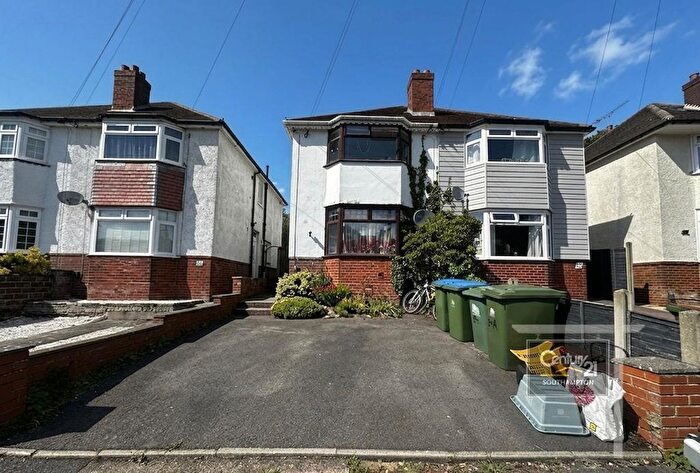 3 Bedroom Maisonette To Rent In |Ref: |, Swift Gardens, Southampton, SO19