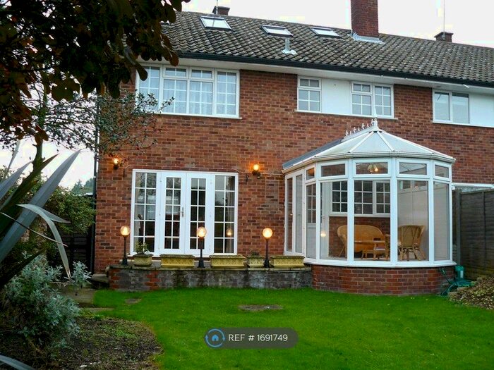 3 Bedroom Semi-Detached House To Rent In The Furlongs, Ingatestone, CM4