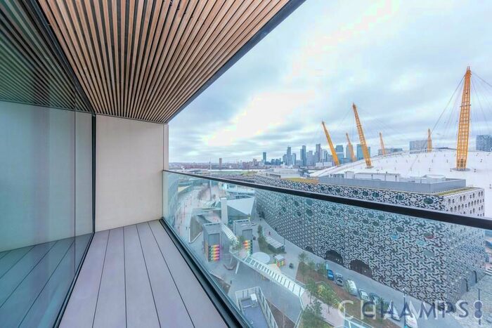 3 Bedroom Flat To Rent In St. Alfege Passage, London, SE10