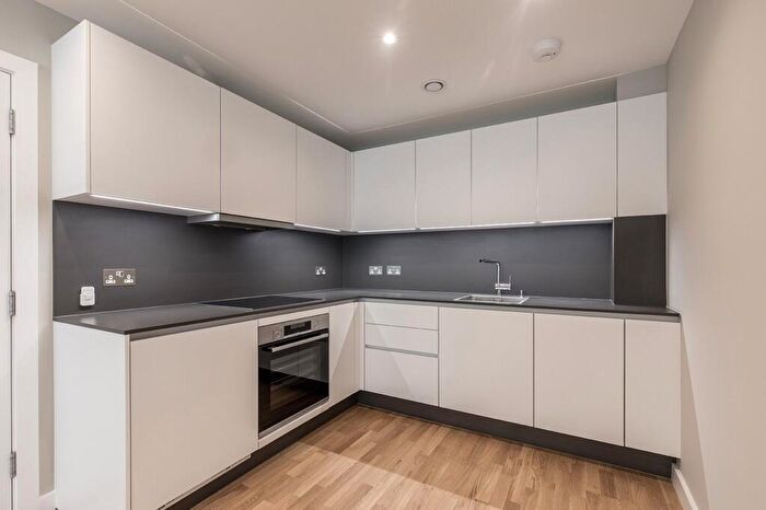 1 Bedroom Flat To Rent In Flat Gerard Court, NW2