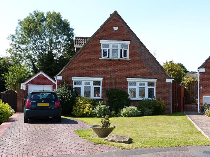 3 Bedroom Detached House To Rent In Kent Close, Churchdown, GL3
