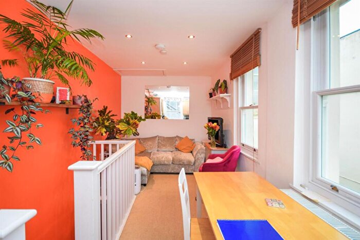 1 Bedroom Apartment To Rent In Waterloo Street, Hove, BN3