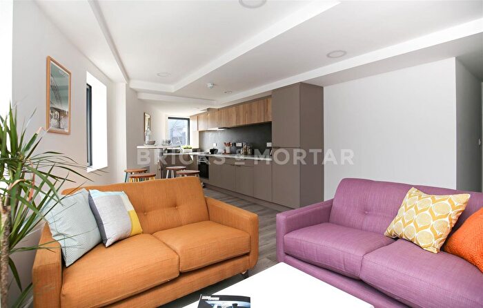 4 Bedroom Flat To Rent In St. James Street, Newcastle Upon Tyne, NE1