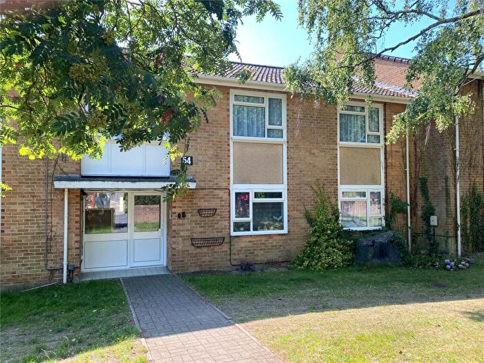 2 Bedroom Apartment For Sale In Paddington Grove, Knighton Heath, Bournemouth, Dorset, BH11