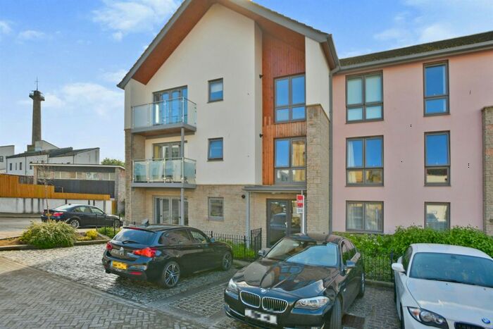 2 Bedroom Flat To Rent In Ker Street Ope, Plymouth, PL1