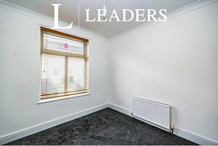 3 Bedroom Terraced House For Sale In Samuel Road, Portsmouth, Hampshire, PO1