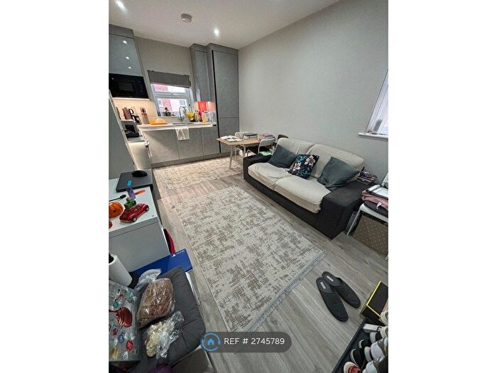 1 Bedroom Flat To Rent In Oxford Road, Reading, RG1