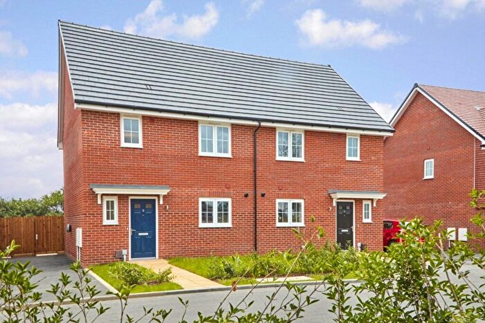 3 Bedroom Semi-Detached House For Sale In Salsify Avenue, Ipswich, Suffolk, IP1
