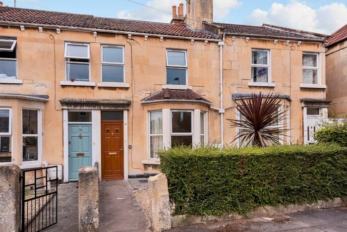5 Bedroom Terraced House To Rent In Lorne Road, Bath, BA2