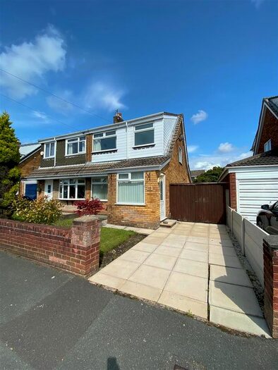 3 Bedroom Semi-Detached House To Rent In Trent Close, St. Helens, WA9