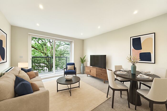 2 Bedroom Flat For Sale In West Hill, London, SW15