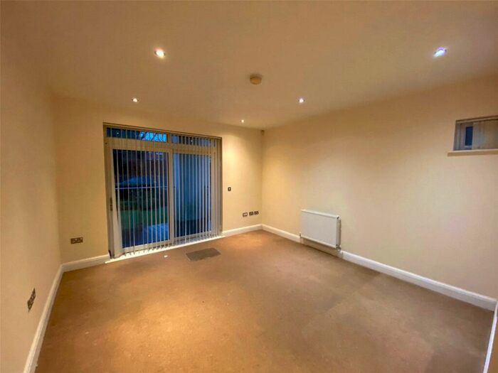 2 Bedroom Apartment To Rent In Bacara Court, - Charlton Drive, Sale, Manchester, M33