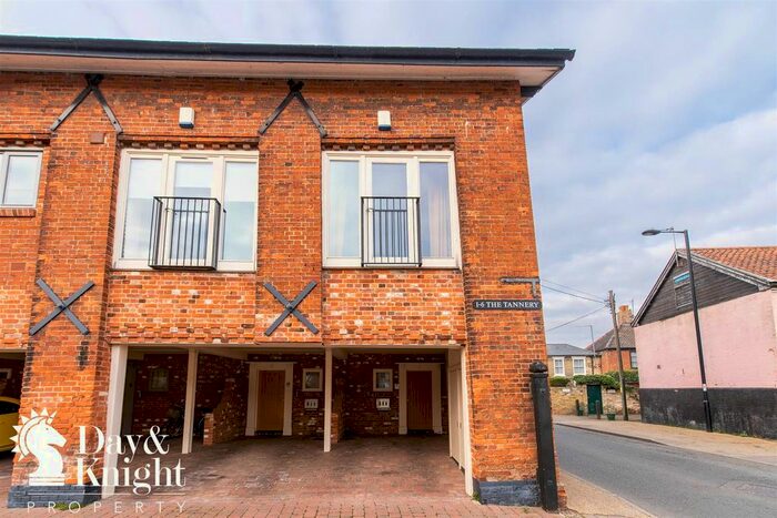 3 Bedroom Town House To Rent In Northgate, Beccles, NR34