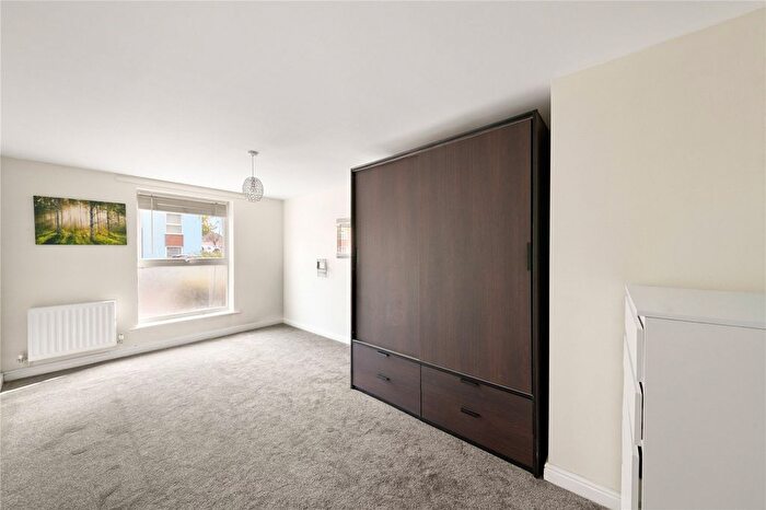 2 Bedroom Property To Rent In Admiralty Close, West Drayton, UB7