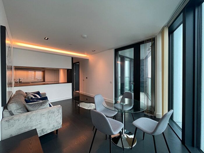 1 Bedroom Flat To Rent In Amory Tower, Marsh Wall, E14