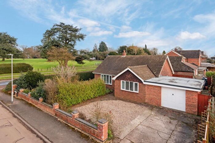 3 Bedroom Detached Bungalow For Sale In Gosling Avenue, Offley, Hitchin, SG5