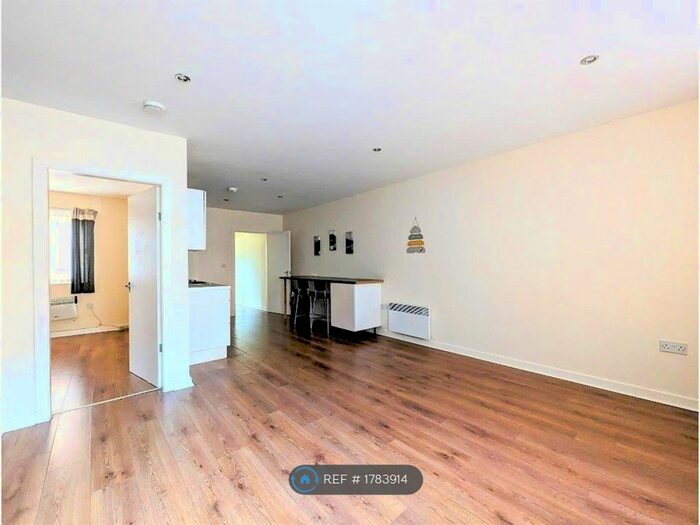 2 Bedroom Flat To Rent In Back Queen St, Leigh, WN7