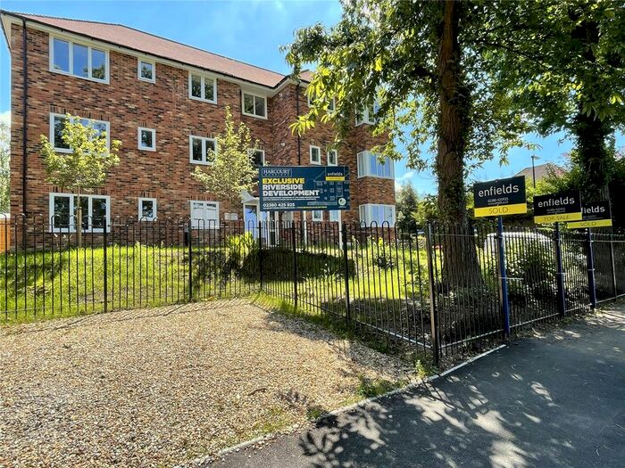2 Bedroom Flat To Rent In Harcourt Mansions, 74 Whitworth Crescent, Southampton, Hampshire SO18