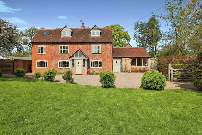 5 Bedroom Detached House For Sale In Hob Lane, Balsall Common, Coventry, CV7