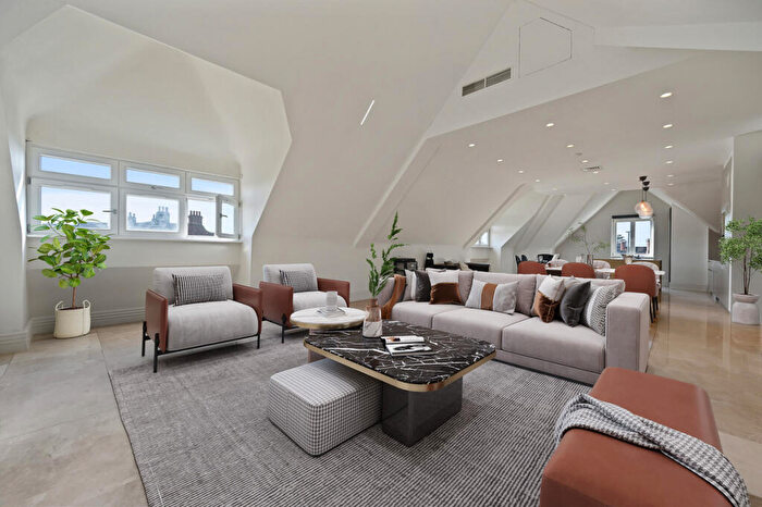 3 Bedroom Penthouse For Sale In Brampton Grove, London, NW4