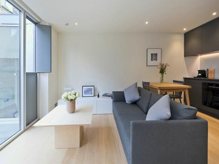 1 Bedroom Flat To Rent In Adelaide Grove, London, W12