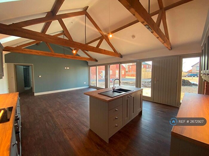 2 Bedroom Bungalow To Rent In West Hill Court, Walcott, Lincoln, LN4